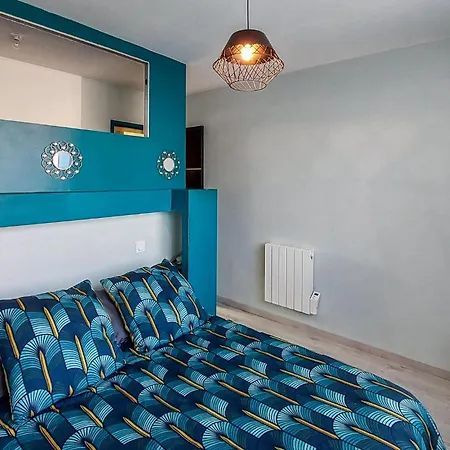 2 Bedroom Lovely In 度假居