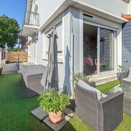 Tatil Evi 2 Bedroom Amazing In Saint-Michel-Chef-Chef